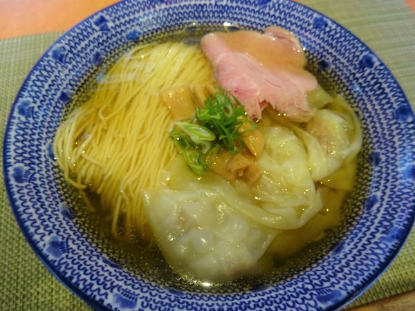 「塩煮干わんたん中華そば　　950円」@柴崎亭の写真