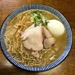 煮干し拉麺