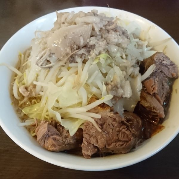 「三郎（麺200g）800　※野菜マシ　アブラ」@つけ麺 弥七の写真
