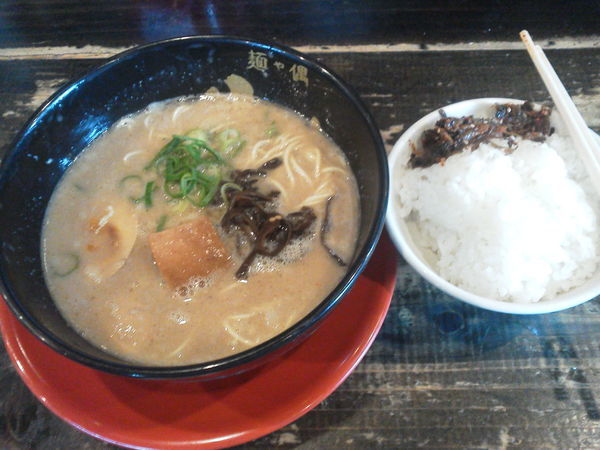 「玉子もとなり780＋ご飯120＝900円」@麺や偶 もとなり 銘苅店の写真