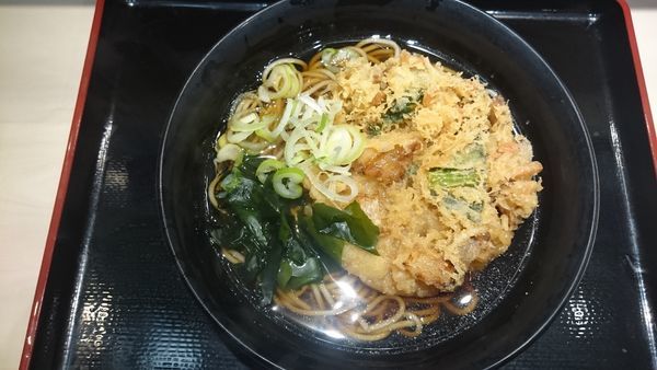 「天ぶらそば」@名代 富士そば 日ノ出町店の写真