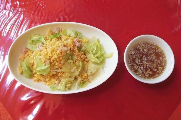 「カニレタス炒飯」@中華料理 喜の写真