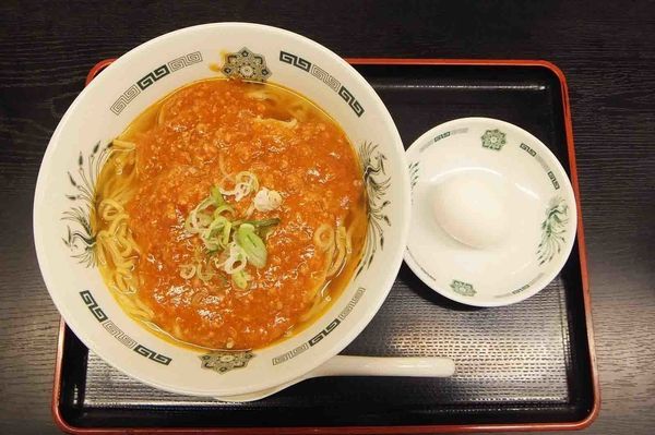 「温玉旨辛ラーメン(大盛り)」@日高屋 せんげん台駅ビル店の写真