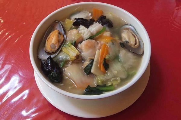 「海鮮そば(大盛り)」@中華料理 喜の写真