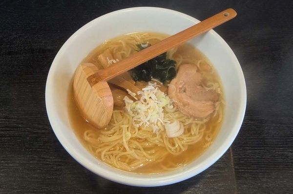 「塩らーめん(大盛り)」@ラーメンじょっぴん亭の写真