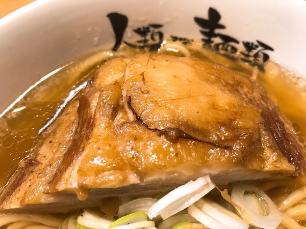 「らーめんmacro&特選こだわり煮玉子」@人類みな麺類の写真