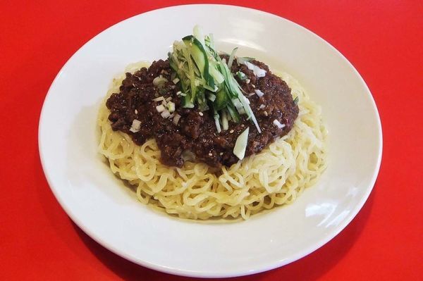 「ジャージャーメン【冷やし】(大盛り)」@輪の写真