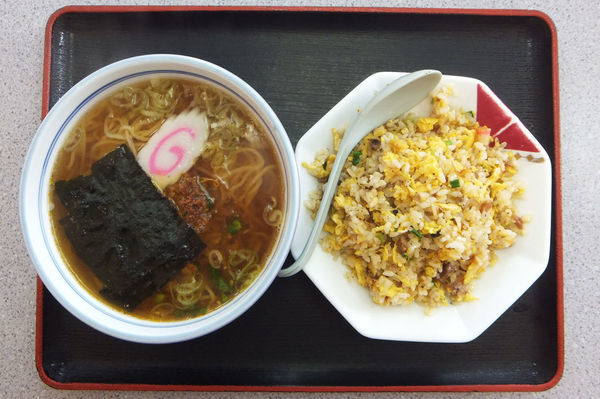 「日替わりメニュー/ラーメンチャーハンセット」@紅苑の写真