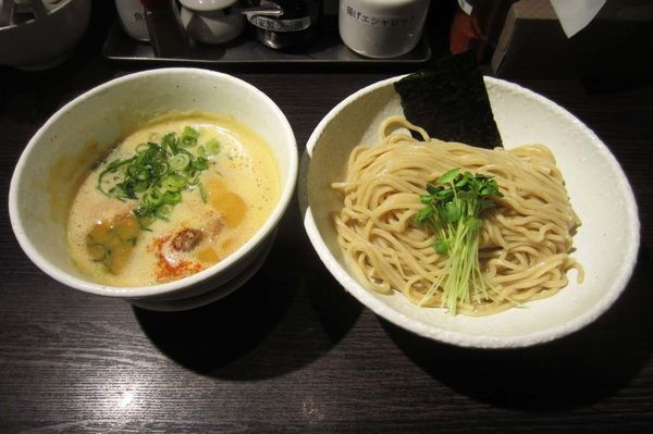 「つけそば(大盛り)」@鶏そば 雫一 大袋店の写真