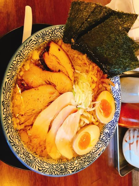 「背脂のこく煮干しらぁめん ご馳走盛り」@千葉房総 麺のマルタイの写真