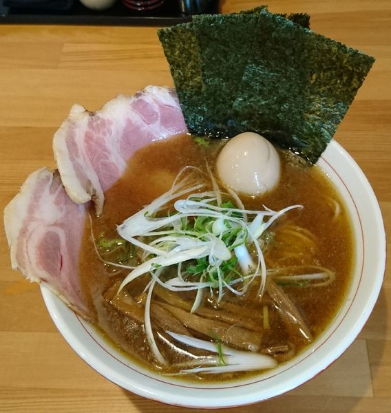 「特製らーめん(木曜 煮干しスープ)」@らーめん マル汁屋の写真