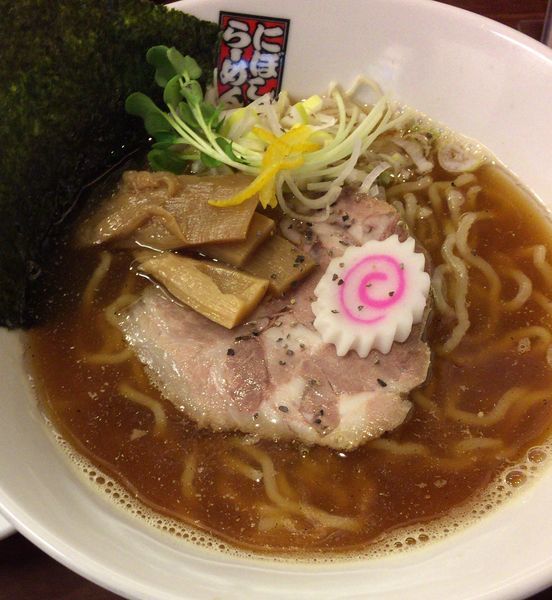 「秋刀魚煮干しらーめん」@煮干しらーめん 六代目 玉五郎 本町店の写真