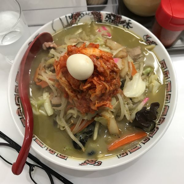「店長の気まぐれ 辛 青唐ちゃんぽん＋キムチ」@ハマのちゃんぽんの写真