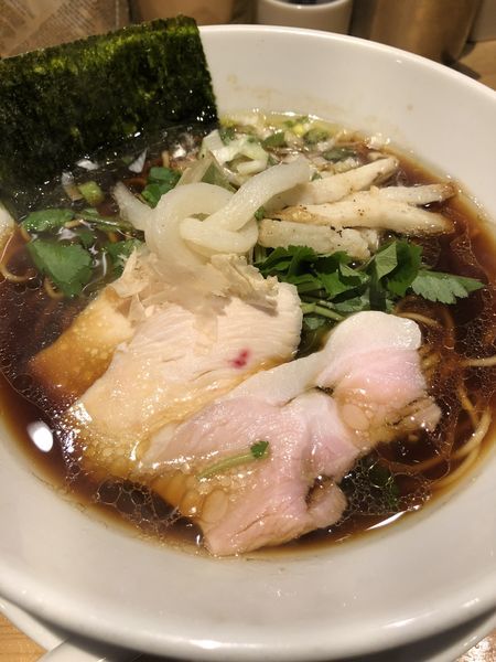 「鶏SOBA」@Ginza Noodles むぎとオリーブの写真