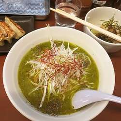 大鳳グリーン（バジル風）　780円