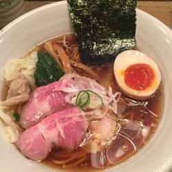 特製醤油ラーメン