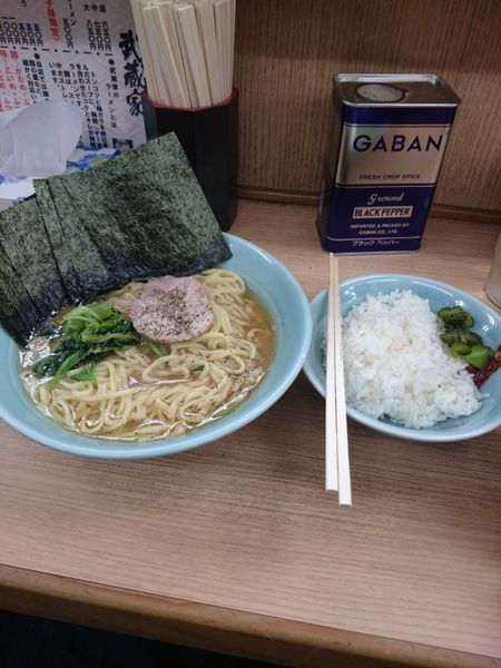 「ラーメンのり増し中８００円」@横浜ラーメン 武蔵家 明大前店の写真
