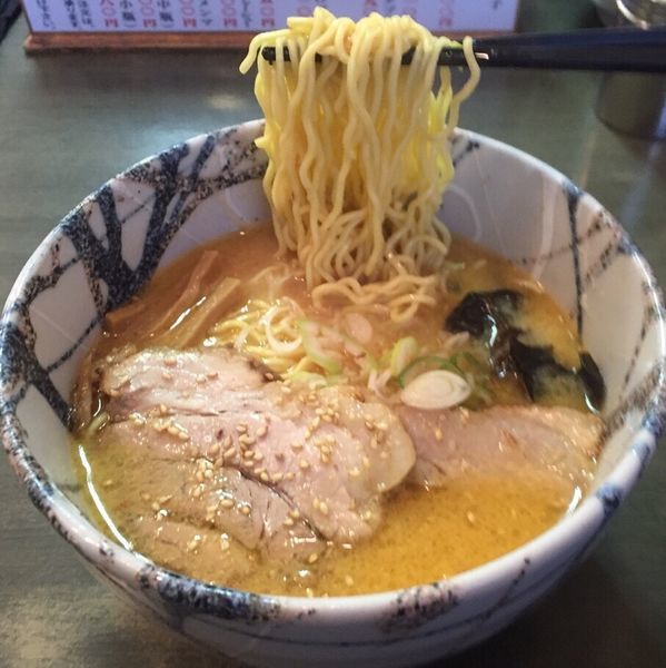 「みそらーめん770円」@風来居 新宿店の写真