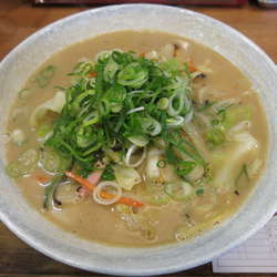 博多ちゃんぽん：950円