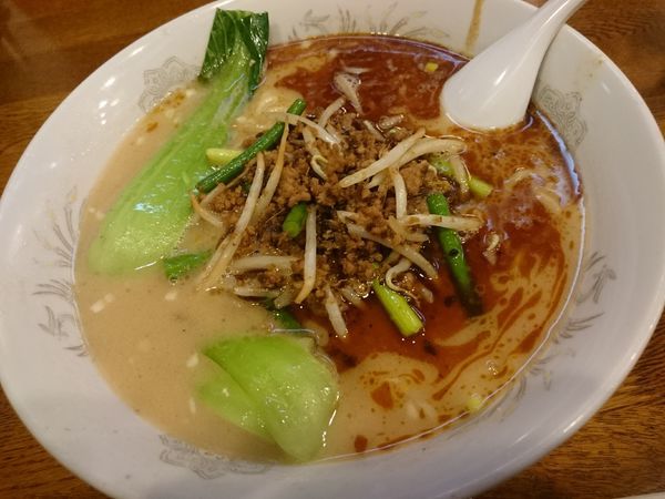 「担担麺 880円」@龍鳳閣の写真