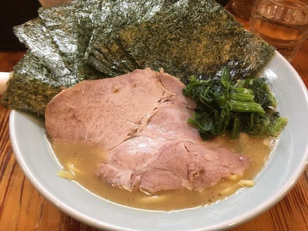 「のりラーメン（中盛）」@横濱家系ラーメン上野商店の写真