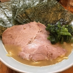 横濱家系ラーメン上野商店の画像