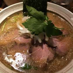 本日の限定煮干しそば大盛950円