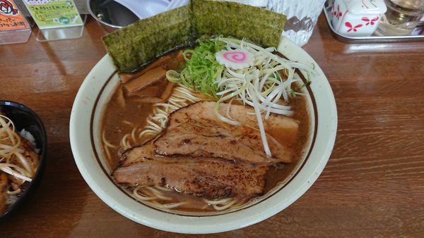 「魚介醤油ラーメン 730円 + 炙りチャーシュー丼 400円」@麺屋こうきの写真