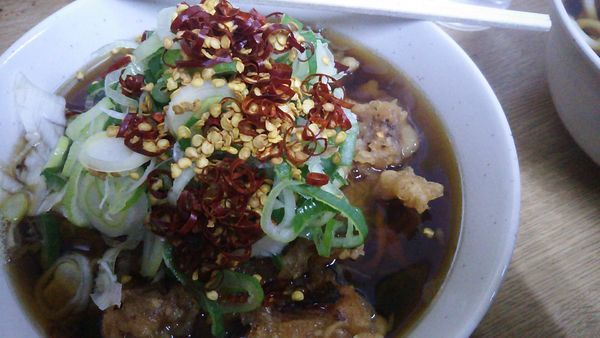 「ジャンボゲソそば」@一由そば 日暮里店の写真