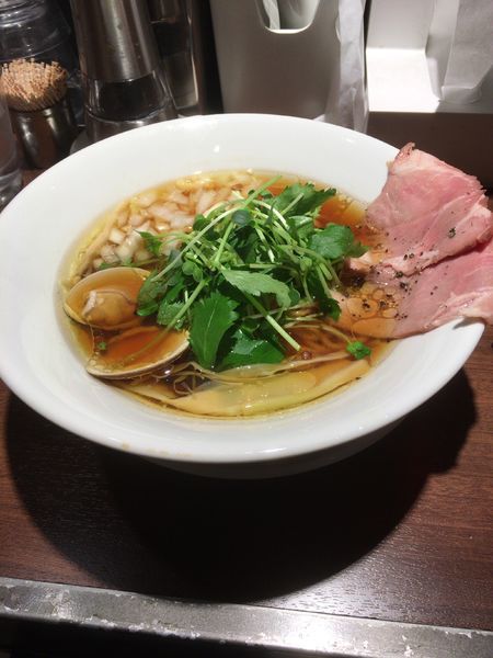 「赤鶏と蛤の淡麗中華そば 醤油」@麺屋 ねむ瑠の写真