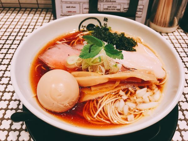 「鶏煮干そば&半熟味玉」@麺処 蛇の目屋の写真
