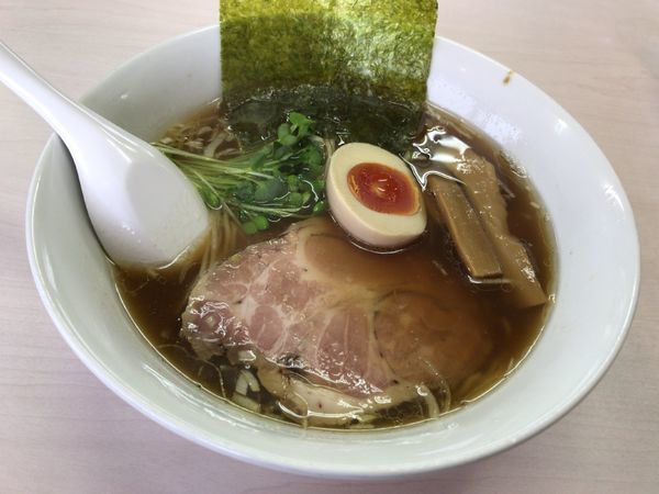 「正油細麺」@あぢとみ食堂の写真