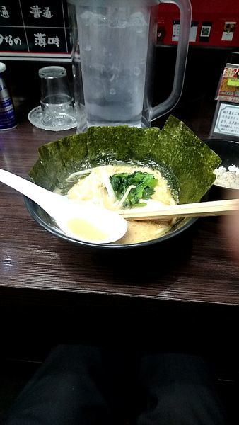 「ラーメン 醤油 かため 海苔」@横浜家系ラーメン 上昇気流の写真