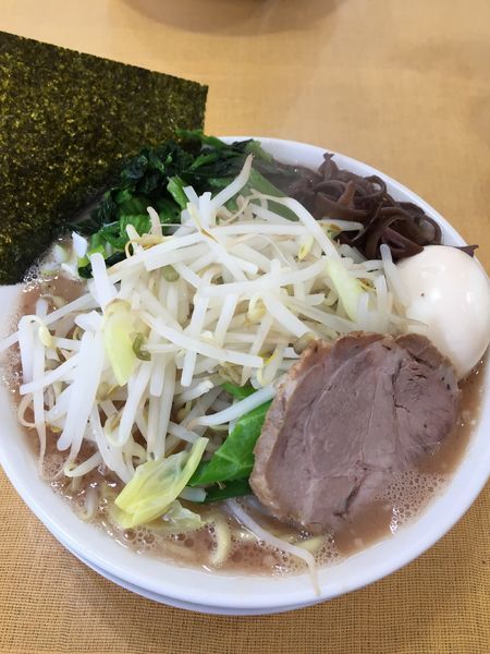 「ラーメン＋きゃべもやし＋味玉子」@うまいヨ ゆうちゃんラーメンの写真