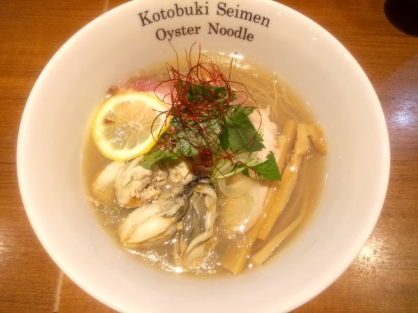 「牡蠣そば880円」@寿製麺よしかわ 川越店の写真