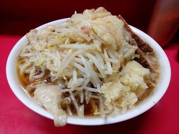「ラーメン　麺硬め　ゼンマシ」@ラーメン二郎 上野毛店の写真