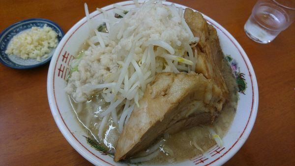 「豚入りらーめん　880円」@ラーメン 龍郎の写真