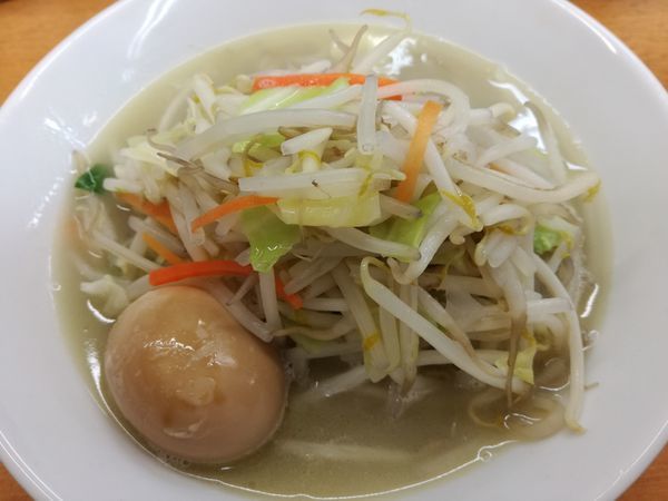 「鶏塩タンメン＋味玉」@富白 御徒町本店の写真