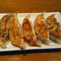 特製ギョーザ