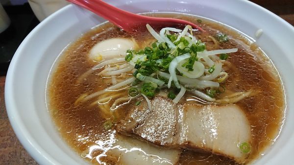 「醤油ラーメン＋煮玉子」@麺家 なかむらの写真