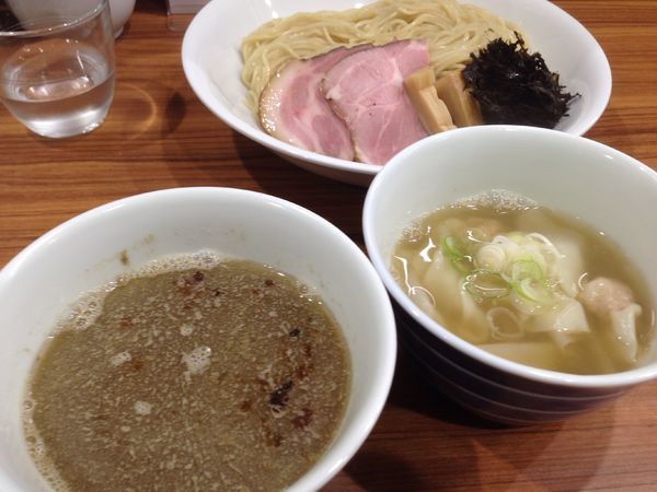 「ワンタンつけそば」@中華そば 西川の写真