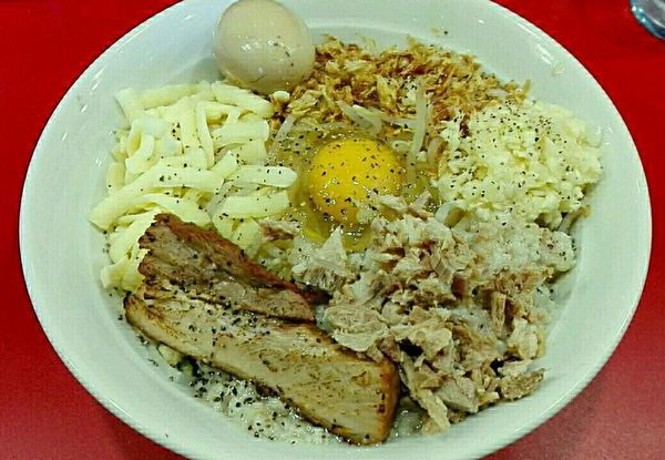 「まぜそば(小)」@ラーメン 豚珍の写真