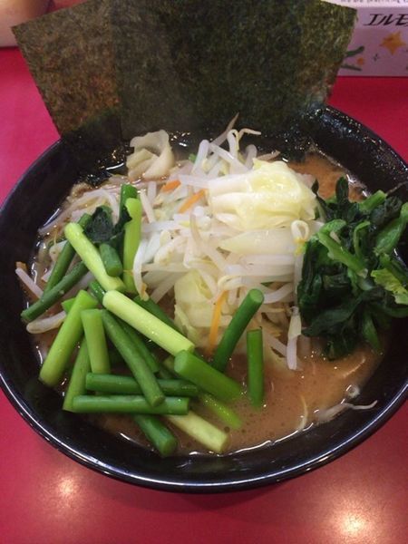 「並 野菜 ニンニクの芽 油少なめ」@杉田家 千葉祐光店の写真