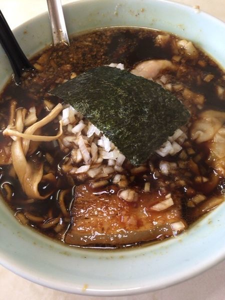 「ラーメン 580円 ワンタンサービス」@ラーメンつち家の写真