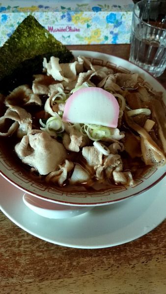 「肉そば（醤油） ７５０円」@多摩利屋の写真