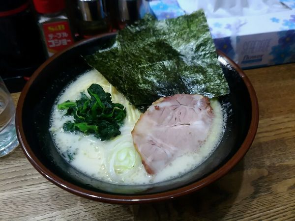 「塩ラーメン500円」@らーめん・餃子 一信の写真