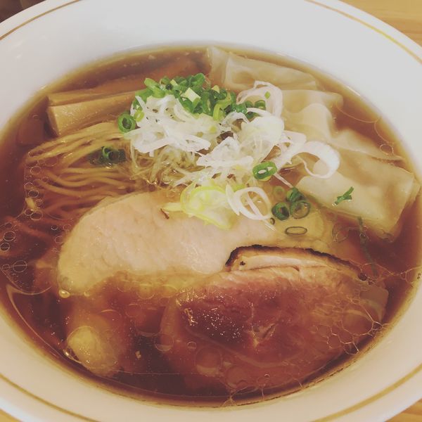 「醤油らーめん」@自家製麺ばくばくの写真