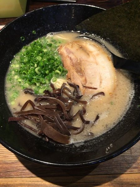 「豚そば 700円」@五代目らーめん処 まるは商店の写真