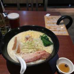 熟成塩そば ¥780 大盛り無料