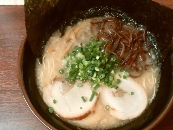 「わくらーめん＋のり」@博多豚骨らーめん わ蔵 亀戸店の写真